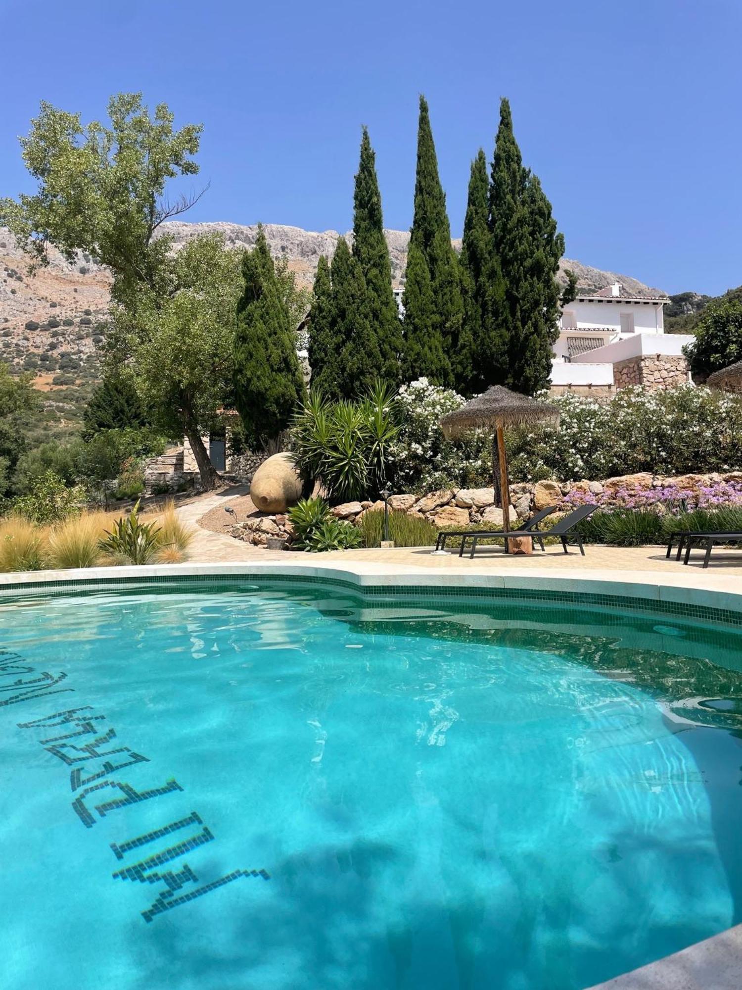 Cortijo Rancho Verde Colmenar Buitenkant foto